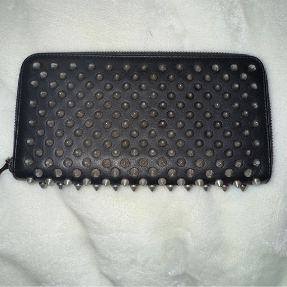 Christian Louboutin Red Leather Interior - Picture 2 of 7